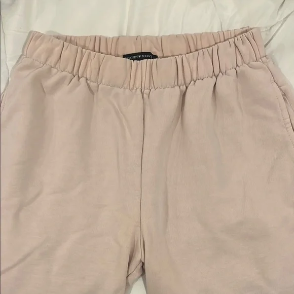 ⭐️ BRANDY MELVILLE Pink Sweatpants - Picture 3 of 7